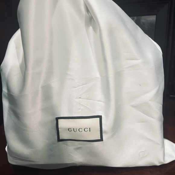 Limited edition Gucci queen Margaret hand bag 100% authentic with original bag - Picture 7 of 9